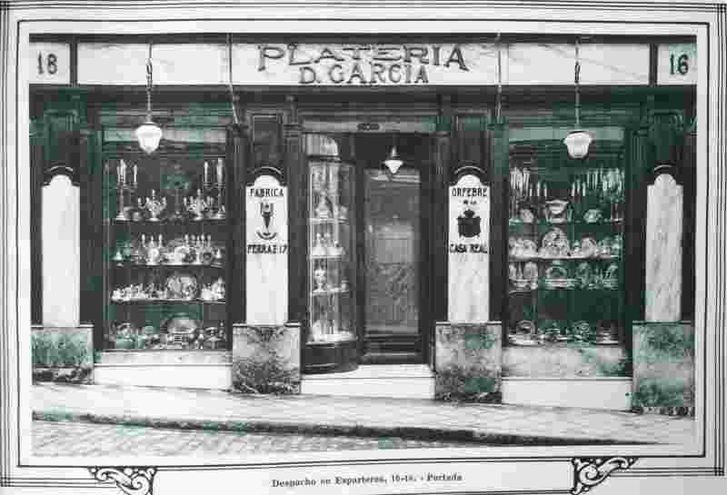 1920s Repoussé Silver Pansy Locket