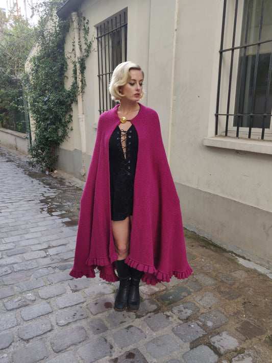 1970s Réal Paris Knitted Cape