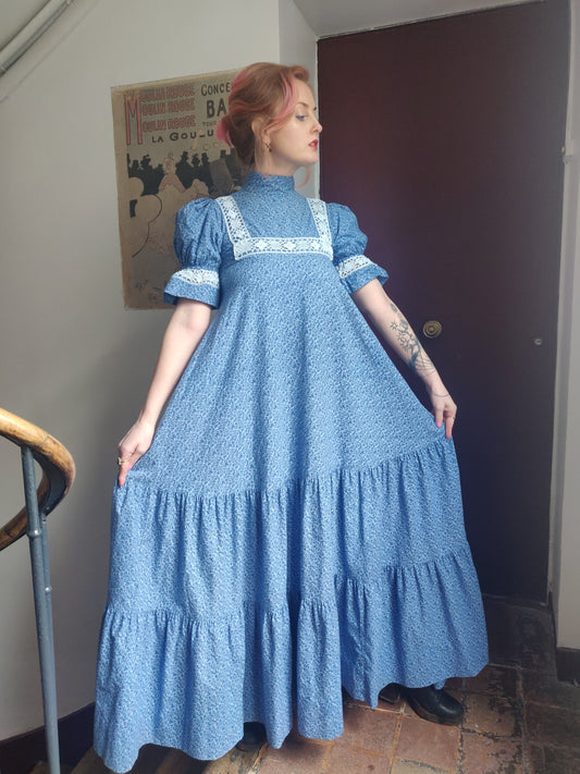 Absolutely Gorgeous 1970s Laura Ashley Dress