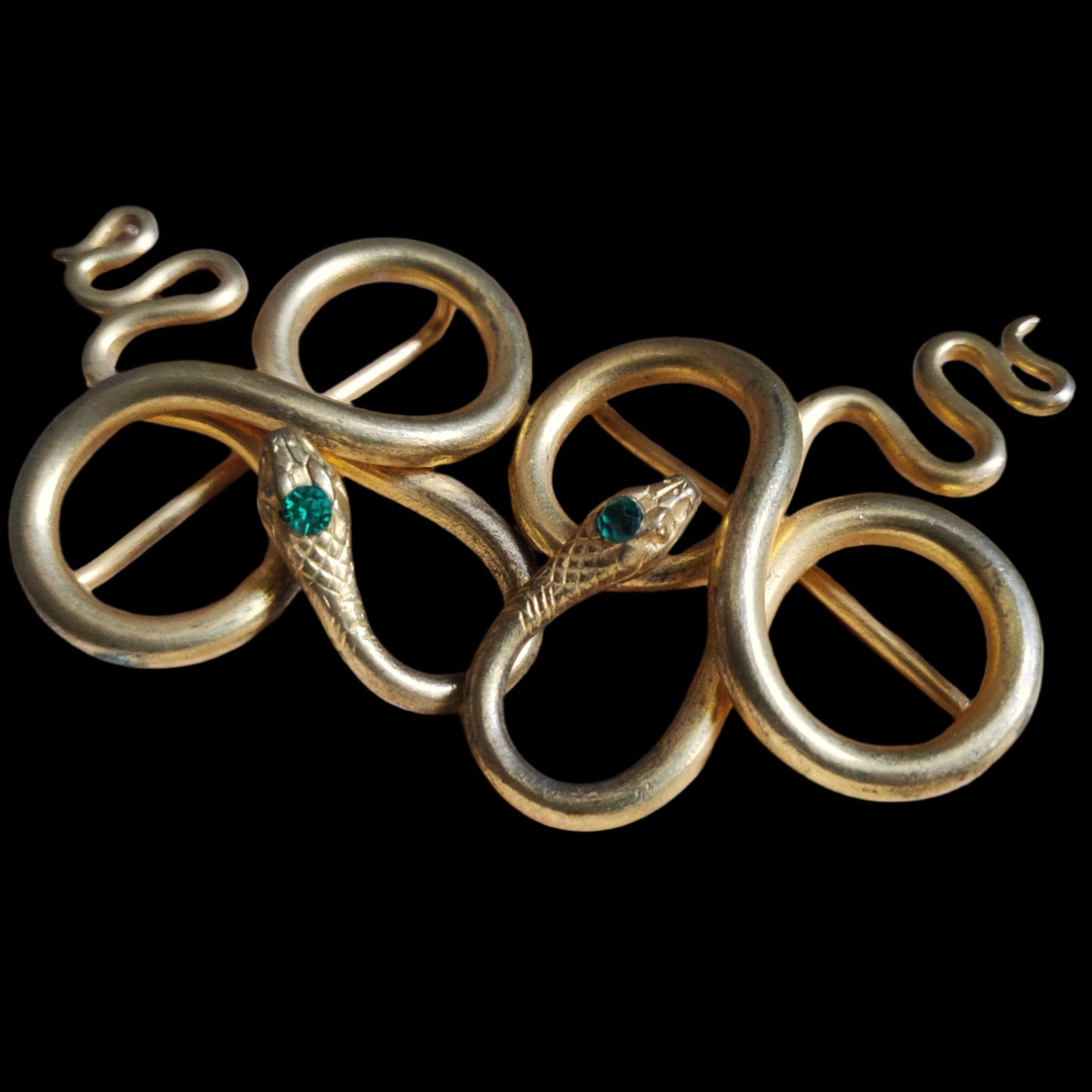 Intertwining Snakes Belt Buckle