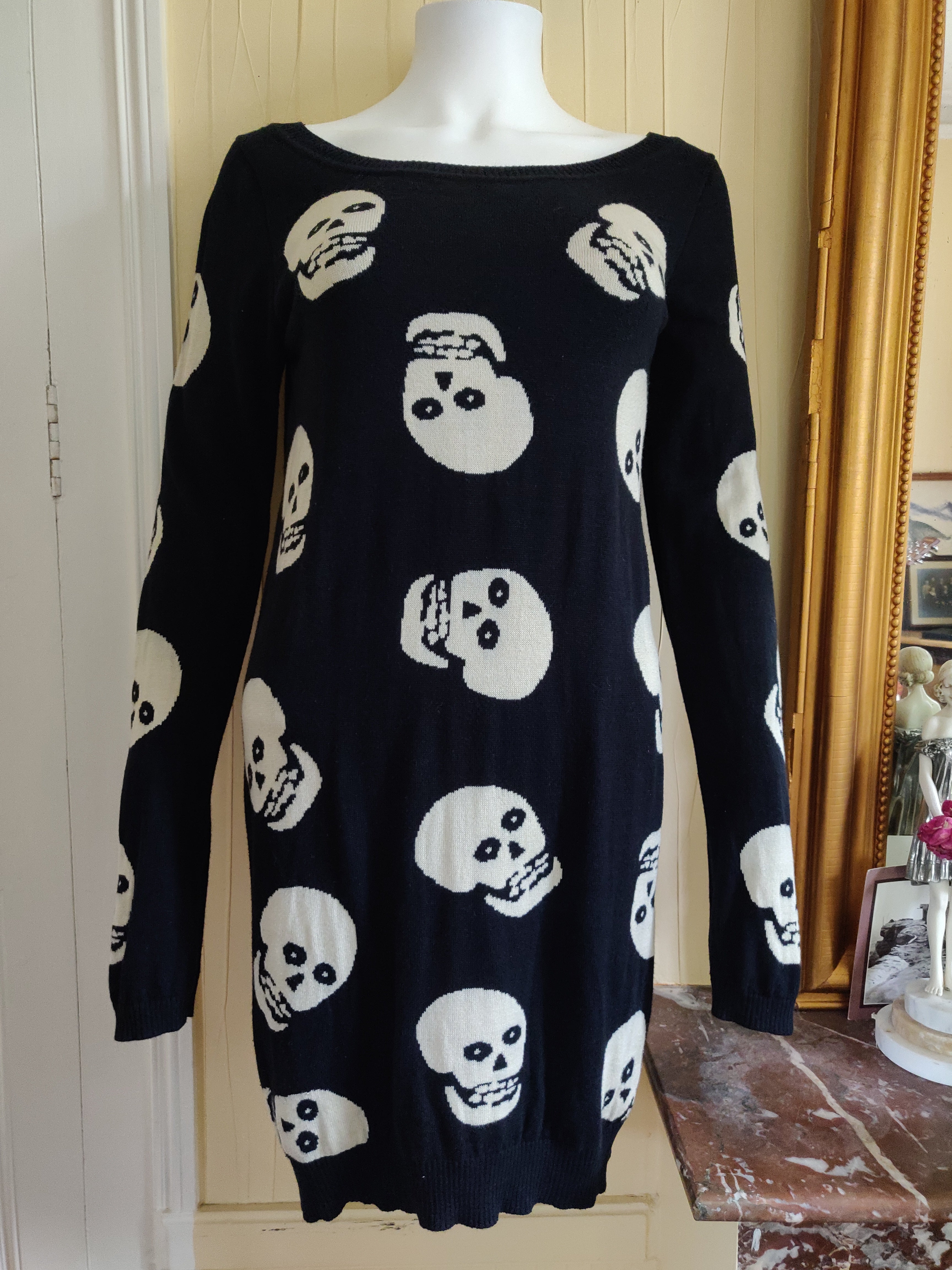 Betsey Johnson Skull Sweater Dress  Moorchild Paris Vintage