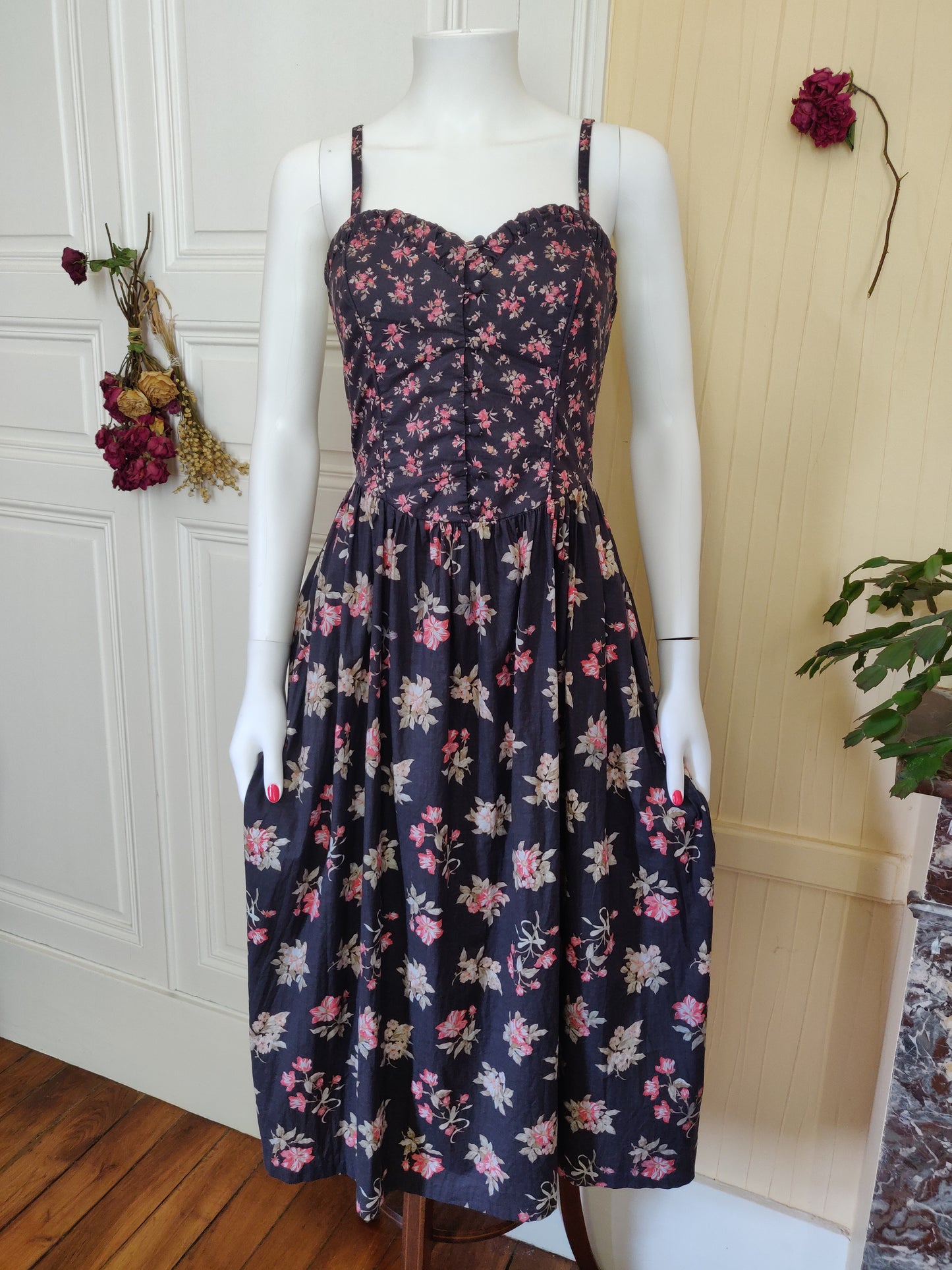 1980s Laura Ashley Sweetheart Ruffles Dress