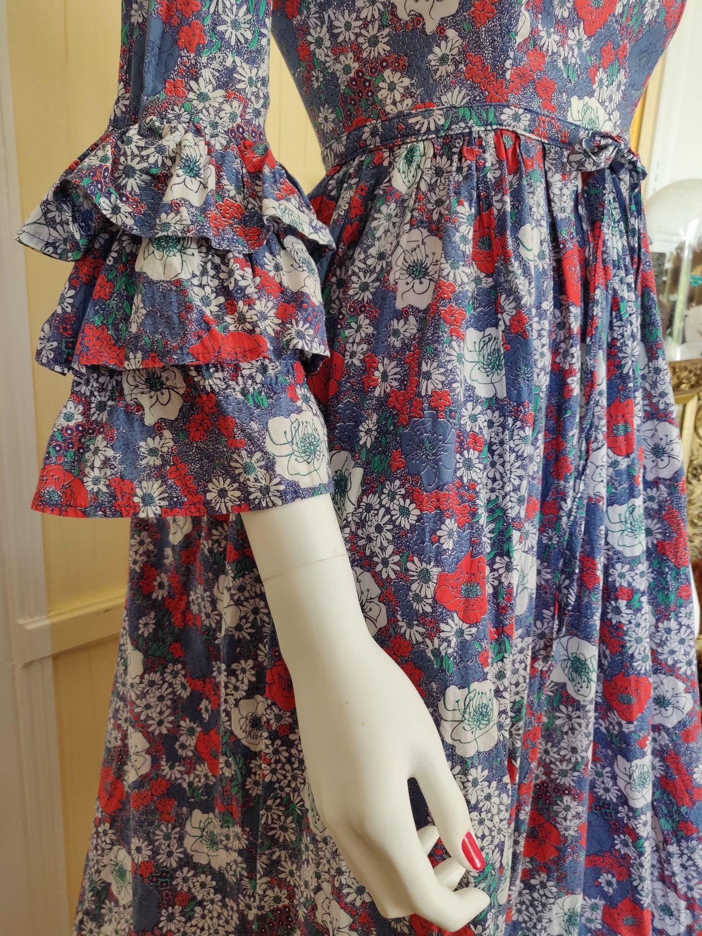 1970s Laura Ashley Ruffle Sleeves Dress