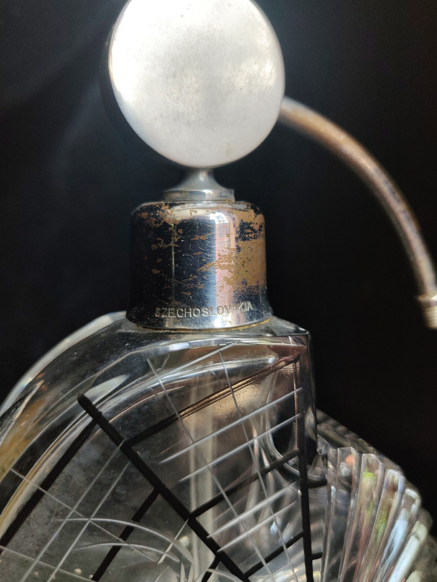 1930s Art Déco Czech Crystal Perfume Bottle