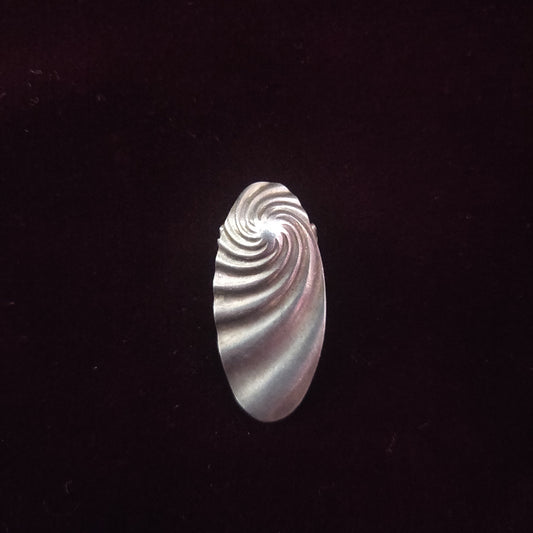 1930s Art Déco Dress Clip