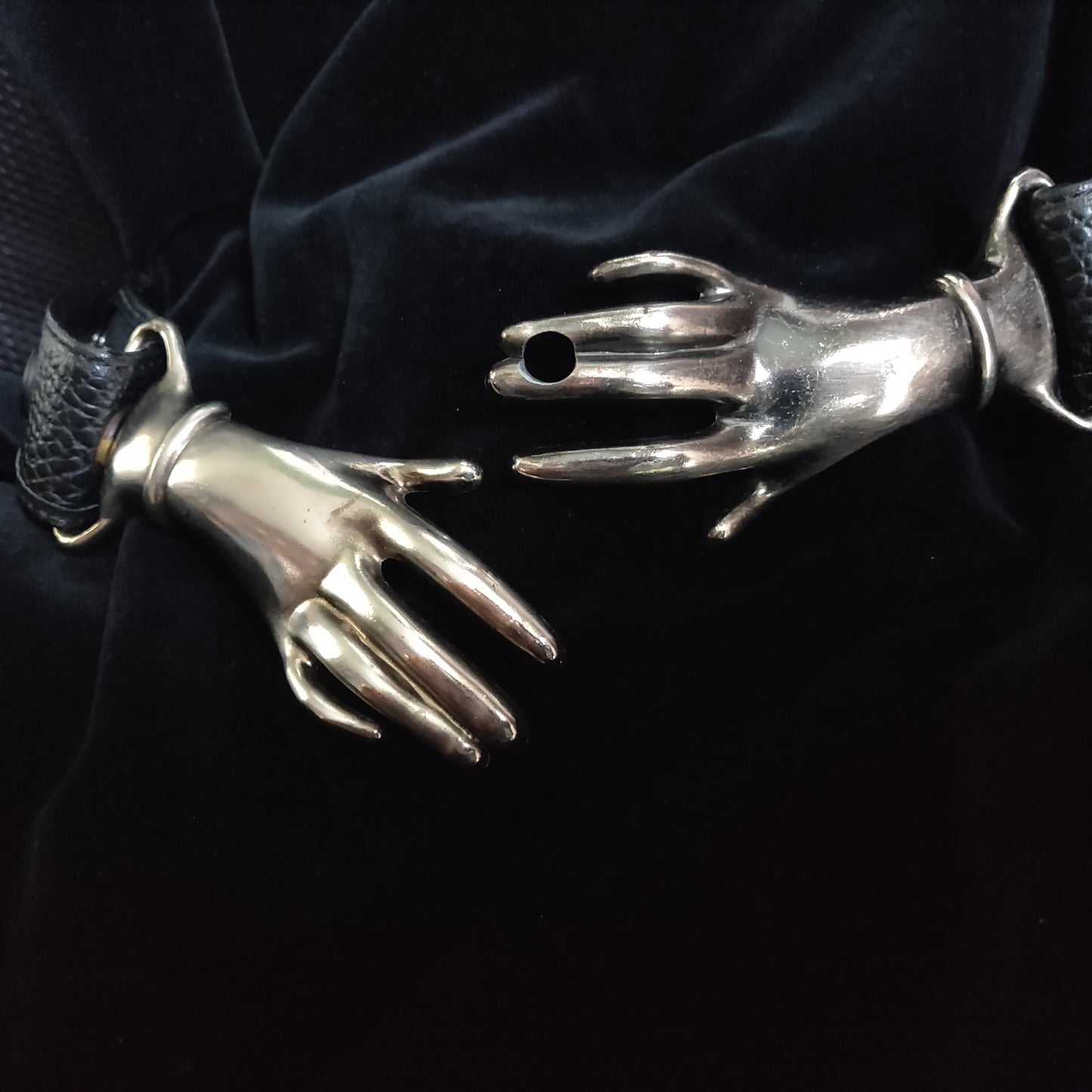 Vintage Clasping Hands Belt
