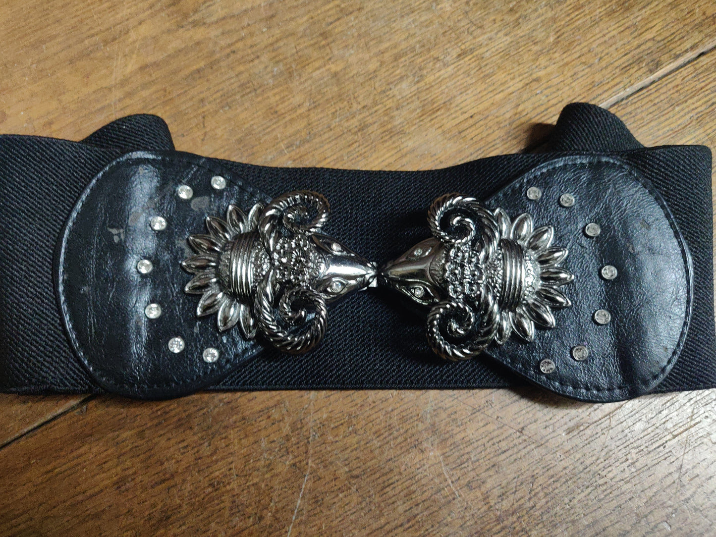 Dark Silver Double Ram Head Belt