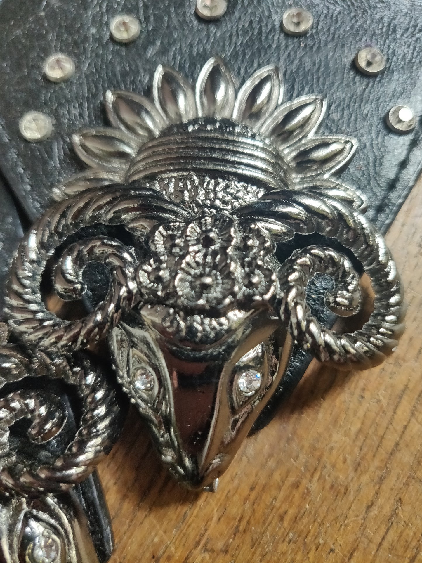 Dark Silver Double Ram Head Belt