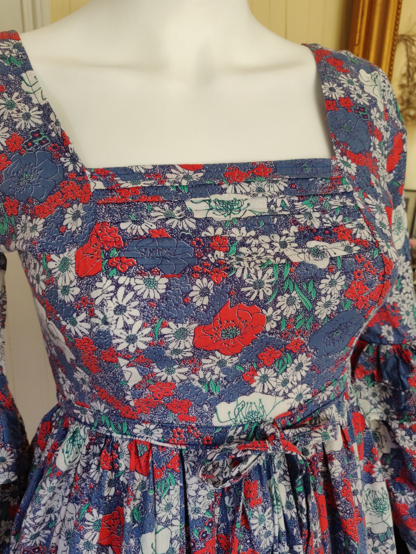 1970s Laura Ashley Ruffle Sleeves Dress