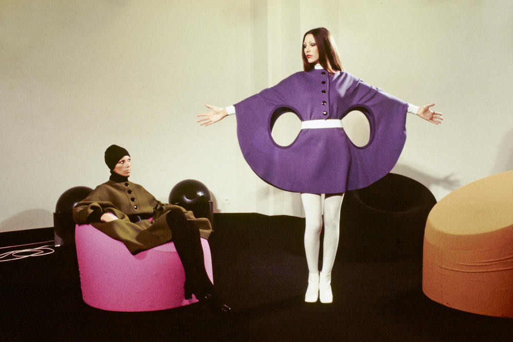 1971 Pierre Cardin Runway/Documented Space Age Cape