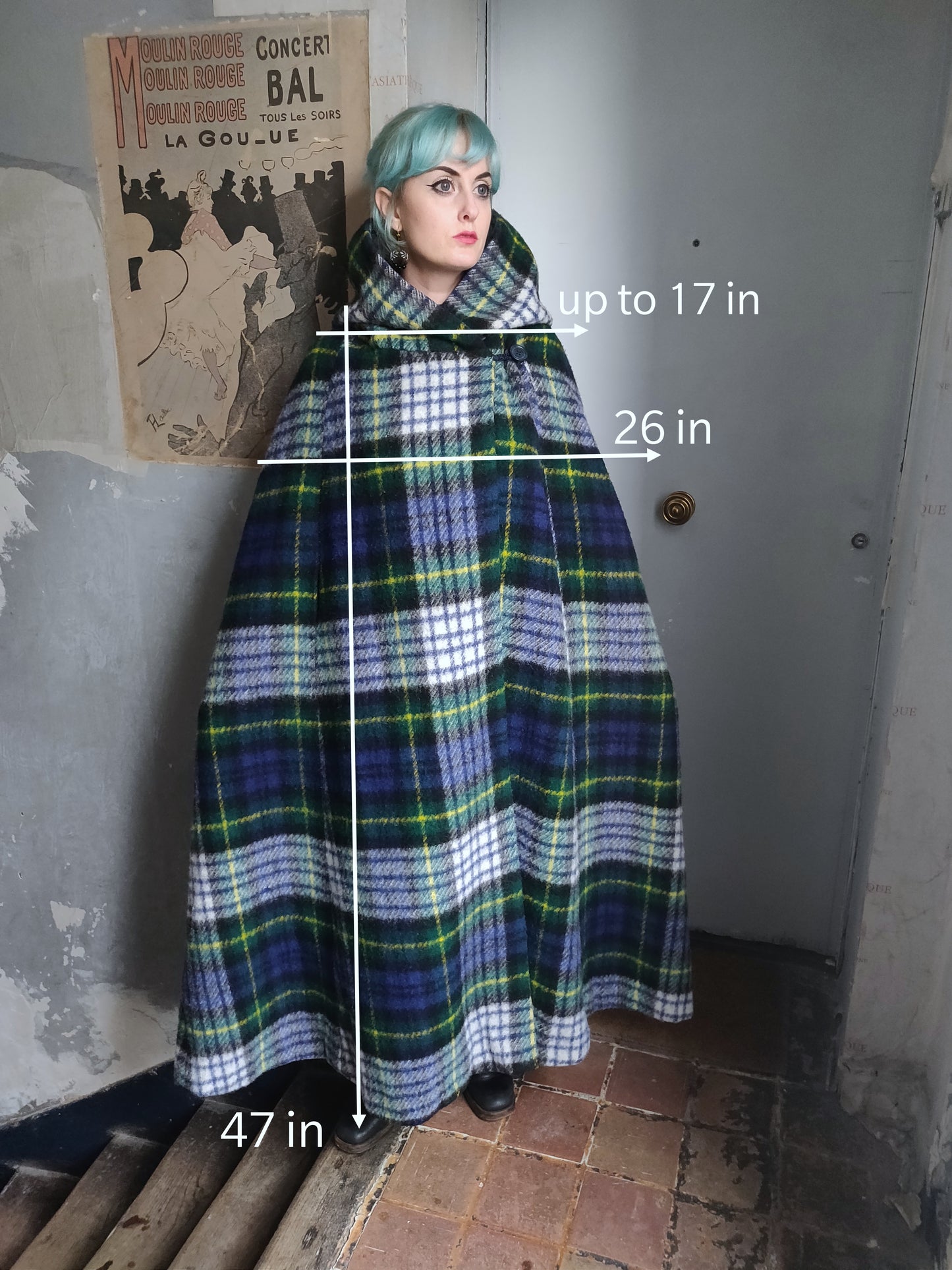 1960s Jimmy Hourihan Ború Irish Wool Hooded Cape