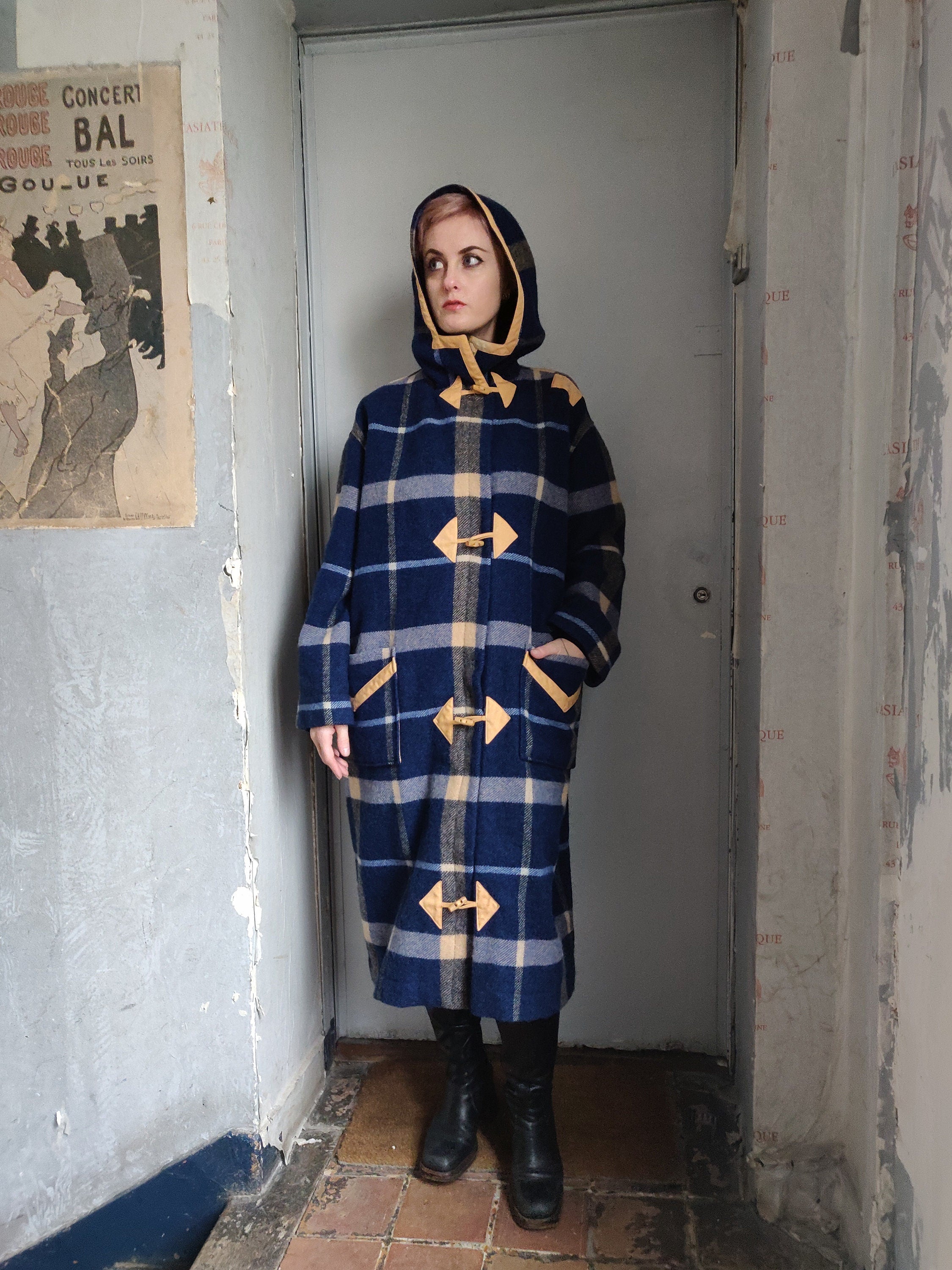 1970s Courrèges Hyperbole Duffle Coat – Moorchild Paris Vintage